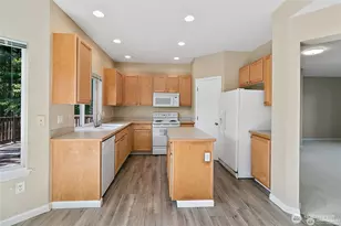 8412 165th St Ct E, Puyallup, WA 98375 - Photo 5