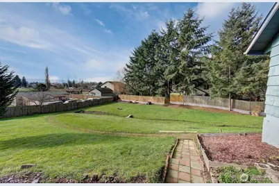 5037 Pacific Terr, Longview, WA 98632 - Photo 19