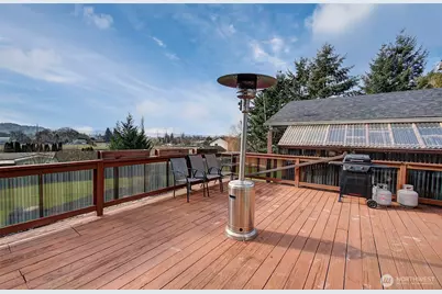 5037 Pacific Terr, Longview, WA 98632 - Photo 27
