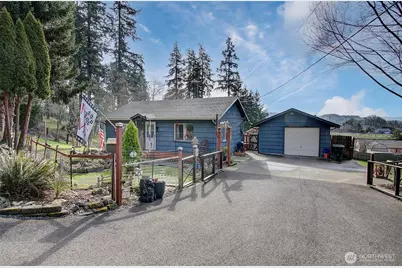 5037 Pacific Terr, Longview, WA 98632 - Photo 3