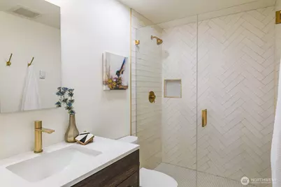 1118 Lakeview Boulevard E #100, Seattle, WA 98102 - Photo 17