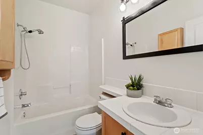 24022 SE 10th Street, Sammamish, WA 98075 - Photo 9