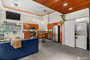 621 5th Ave N, Seattle, WA 98109 - Photo 7