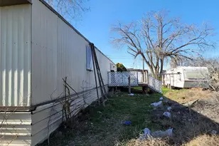 217 S Oak Ave, Warden, WA 98857 - Photo 1