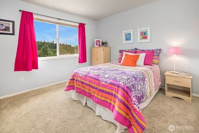 7811 146th Place SE, Newcastle, WA 98059 - Photo 19