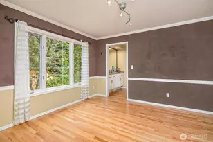 7811 146th Pl SE, Newcastle, WA 98059 - Photo 5