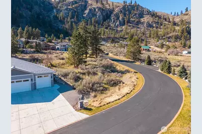 15315 Lakeview Street, Entiat, WA 98822 - Photo 13