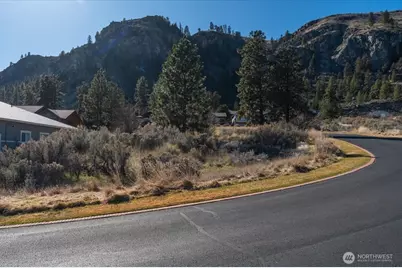 15315 Lakeview Street, Entiat, WA 98822 - Photo 17