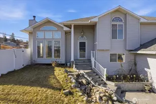 17 Washington Pl, Electric City, WA 99123 - Photo 3