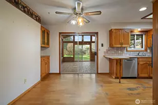 235 9th St, Washougal, WA 98671 - Photo 9