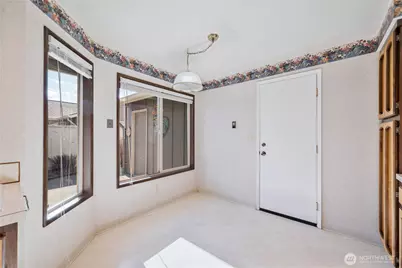 605 Peardale Lane #18, Longview, WA 98632 - Photo 11