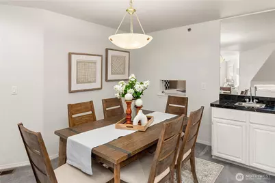 10142 NE 63rd Street, Kirkland, WA 98033 - Photo 7