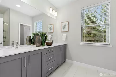 11416 117th Lane NE #E004, Kirkland, WA 98034 - Photo 13