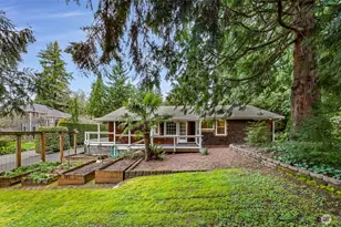 12214 NE 97th St, Kirkland, WA 98033 - Photo 3
