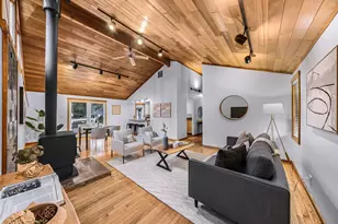 12214 NE 97th St, Kirkland, WA 98033 - Photo 5