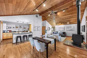 12214 NE 97th St, Kirkland, WA 98033 - Photo 13