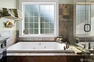 11733 Hummingbird Ln, Anacortes, WA 98221 - Photo 15