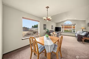 2312 Canyon Hills Dr, East Wenatchee, WA 98802 - Photo 7