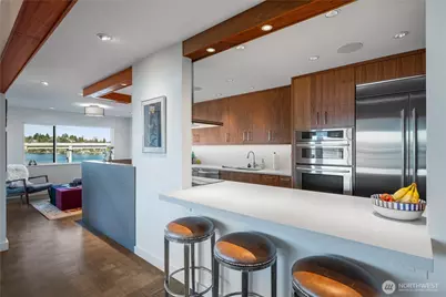 2501 Canterbury Lane E #410, Seattle, WA 98112 - Photo 9