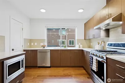 1450 157th Court NE, Bellevue, WA 98008 - Photo 7