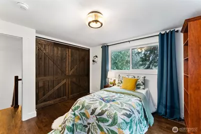 8205 NE Blakely Court W, Bainbridge Island, WA 98110 - Photo 23