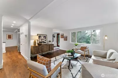 8205 NE Blakely Court W, Bainbridge Island, WA 98110 - Photo 11