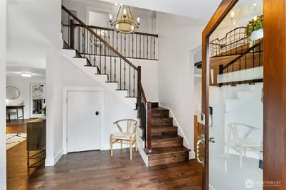 8205 NE Blakely Court W, Bainbridge Island, WA 98110 - Photo 3