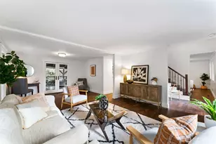 8205 NE Blakely Ct W, Bainbridge Island, WA 98110 - Photo 13