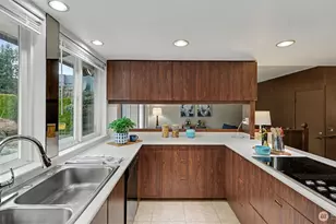 14121 SE Fairwood Blvd, Renton, WA 98058 - Photo 9