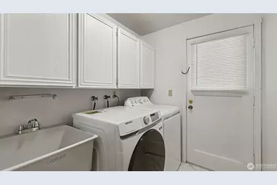 14121 SE Fairwood Boulevard, Renton, WA 98058 - Photo 23