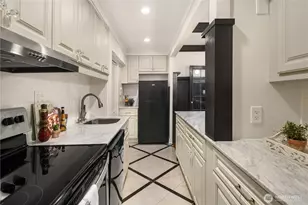 904 E Miller St, Seattle, WA 98102 - Photo 11