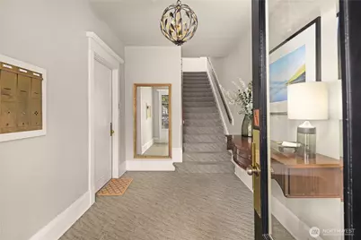 904 E Miller Street #2, Seattle, WA 98102 - Photo 5