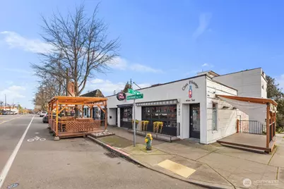 7116 Greenwood Avenue N #305, Seattle, WA 98103 - Photo 23