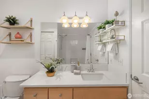 7116 Greenwood Ave N, Seattle, WA 98103 - Photo 15