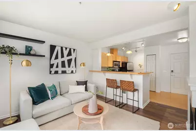 7116 Greenwood Avenue N #305, Seattle, WA 98103 - Photo 9