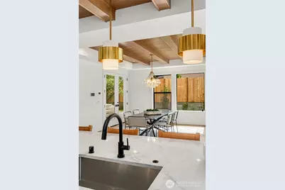 142 160th Avenue SE, Bellevue, WA 98008 - Photo 15