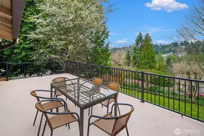 2105 135th Place SE, Bellevue, WA 98005 - Photo 5