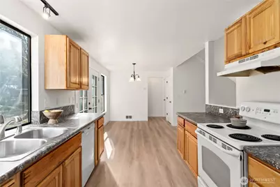 13611 124th Avenue Ct E, Puyallup, WA 98374 - Photo 3