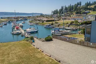 2271 Mariner Beach Dr, Oak Harbor, WA 98277 - Photo 1