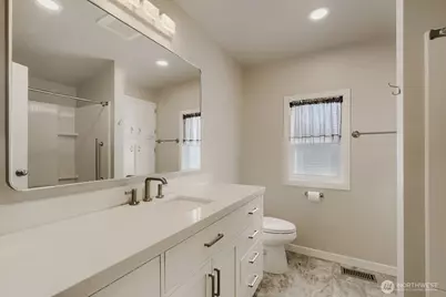 3611 I Street NE #16, Auburn, WA 98002 - Photo 17