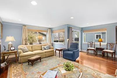 3414 33rd Avenue SW, Seattle, WA 98126 - Photo 3