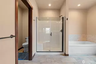 755 S Perry Ave, East Wenatchee, WA 98802 - Photo 17