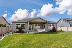 755 S Perry Ave, East Wenatchee, WA 98802 - Photo 11