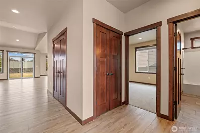 755 S Perry Avenue, East Wenatchee, WA 98802 - Photo 27