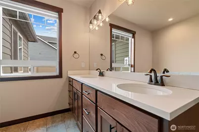 755 S Perry Avenue, East Wenatchee, WA 98802 - Photo 21