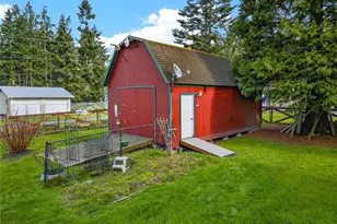 815 Hazzle Ct, Coupeville, WA 98239 - Photo 23