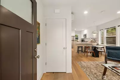 2211 17th Avenue S, Seattle, WA 98144 - Photo 3