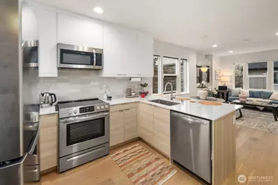 2211 17th Avenue S, Seattle, WA 98144 - Photo 13
