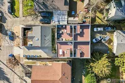 940 N 89th Street, Seattle, WA 98103 - Photo 23