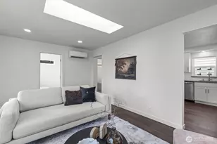 940 N 89th St, Seattle, WA 98103 - Photo 5